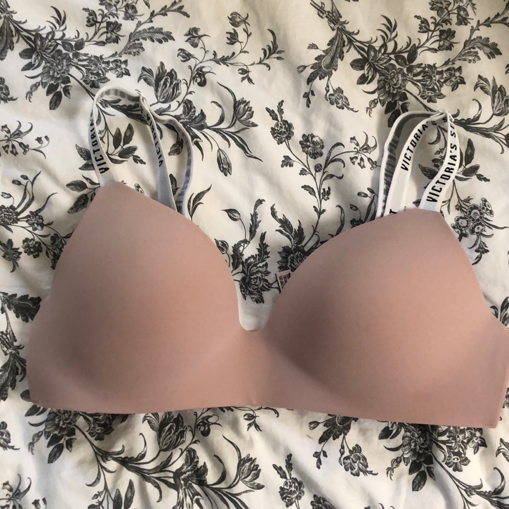 36 C t shirt lightly lined wireless bra